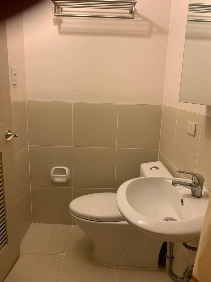 Ramiro Haven Staycation Manila Exterior photo