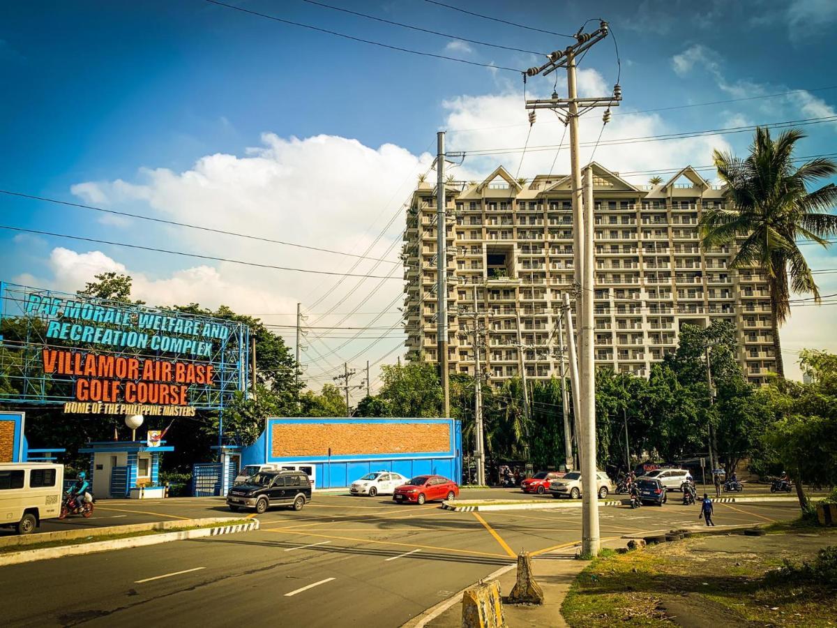 Fairway Terraces Resort Staycation Manila Exterior photo
